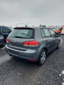Volkswagen Golf 2.0TDi 100Kw Comfortline - 4