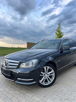 🚗 Mercedes-Benz C-Class C300 CDI 4MATIC – TOP STAV 🚗 - 4