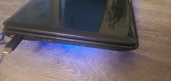 ASUS K70ID - 4