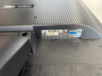 15” monitor, plně funkční, pošlu - 4