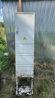 Elektroměrová skříň ESTA se zásuvkami - 4