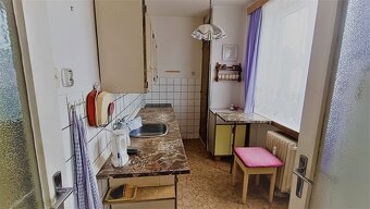 Cihlový byt 3+1 s balkonem - 4