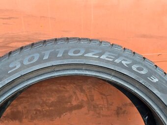 Zimní Pirelli 225/45/19 - 4