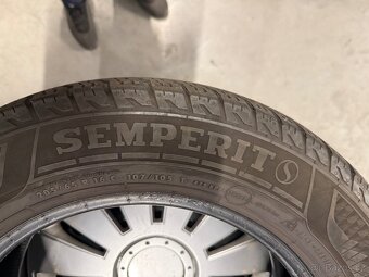 prodám zimní 205/65/16C Semperit - 4