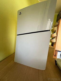PS5 Slim 2 Dualsense ovladače a 4 hry - 4