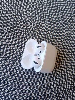 Apple Airopds 4 - 4