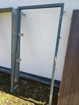 Vstupni dvere i s futry 200x95 - 4