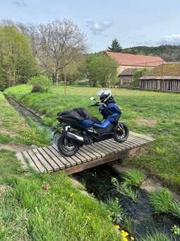 Honda ADV 350 - 4