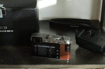 Fujifilm X-E3 Limitovaná edice v hnědé barvě - 4