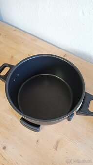 Remoska R21 - 4