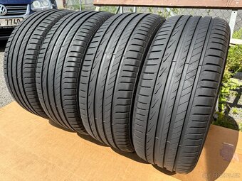 Zánovní letní pneu 235/45/18 Pirelli Cinturato P7 VOL - 4