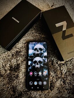 Samsung Zflip 3 - 4