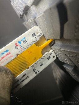 Zimni pneu 235/50 r18 - 4