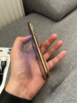 Prodám iPhone XS 64gb - 4