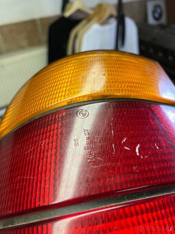 Zadní světlo BMW E34 TOURING - 4