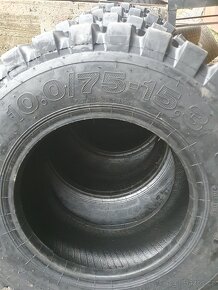 Pneu 10,0 / 75 - 15,3 Marcher  UNC-201 - 4