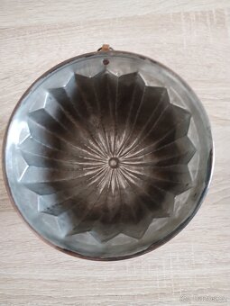 Měděná forma na bábovku l - 4