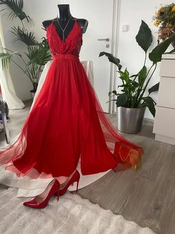 Maturitni plesove saty flouhe cervene tylove 36 - 4