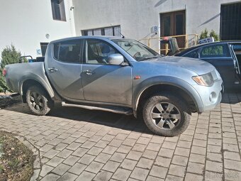 Mitsubishi L200 - 4