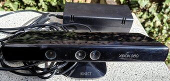 Xbox 360 + příslušenství - 4