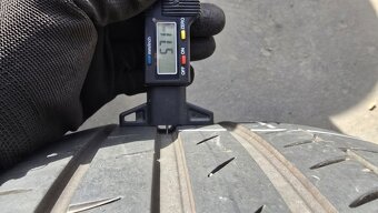 Letní pneu 235/45/18 Continental - 4