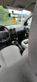 Ford Fusion - 4