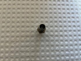 Baumer - Indukční snímač 4mm PNP - 4