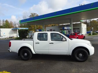 Nissan Navara 2,5 DCI - 4