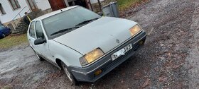 Renault 19 díly z celého auta - 4