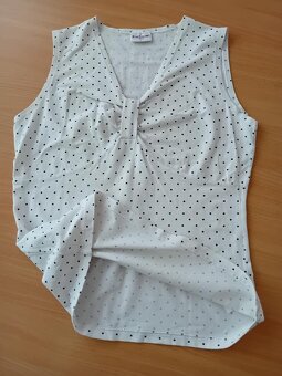 LETNÍ DÁMSKÉ BÍLÉ TRIČKO - vel.M/L / zn.Biaggini - 4
