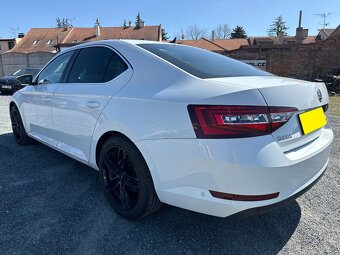 Škoda Superb 2.0 TDI 4x4 DSG 140kW LAURIN&KLEMENT CZ - 4