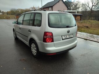 VW Touran, 1.9TDI , 77Kw, r.v. 2007 , Bez koroze - 4