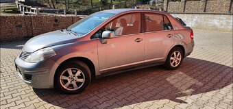 NISSAN TIIDA - 4