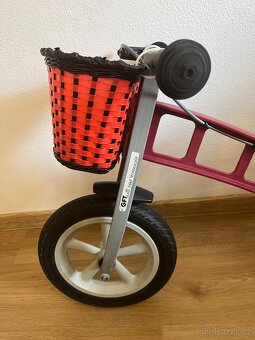 Prodám odrážedlo FirstBIKE Červené - 4