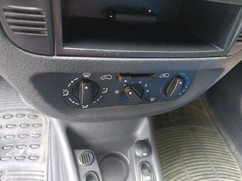 Citroen C2 - 4
