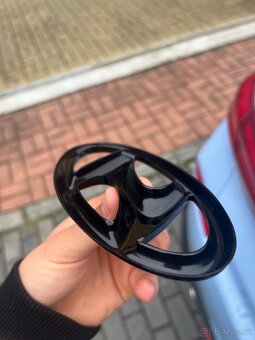 Hyundai OVERLAY emblem - 4