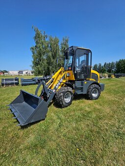 kloubový nakladač - 4