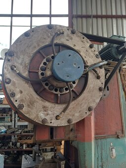 Excentrický lis LEN 63 C - 4