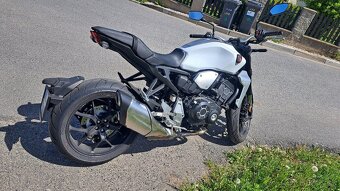 Honda CB1000r - 4