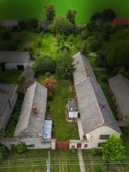 Dům a stavební pozemky na prodej v malebné vesničce Štarnov - 4