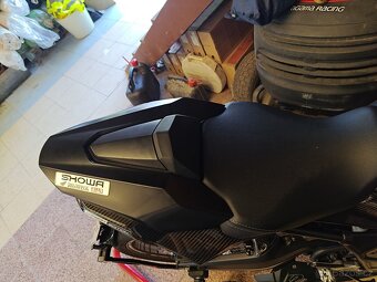 Honda CB650R - 4