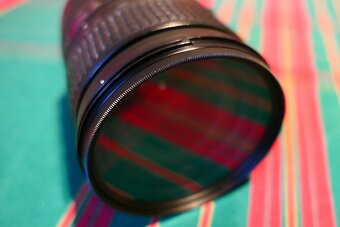Nikon 28-300mm f/3.5-5.6 VR - 4