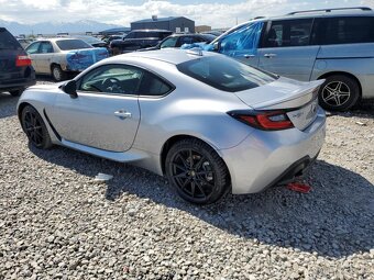 2025 Toyota GR 86 Premium 2.4L RWD Manual - 4