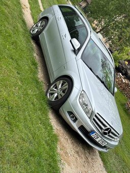 Mercedes W204 - 4