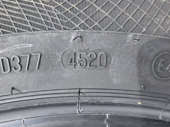 2ks nových zimních pneu Continental 215/55/17 - 4