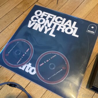 Serato Scratch Live SL1 DVS + MacBook Pro Early 2011 - 4