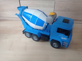 Bruder - 4