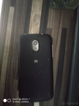 Mobilní telefon - 4