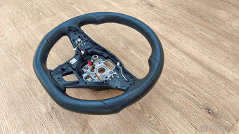 Zkosený vyhřívaný volant s DSG pádly na VW Volkswagen - 4