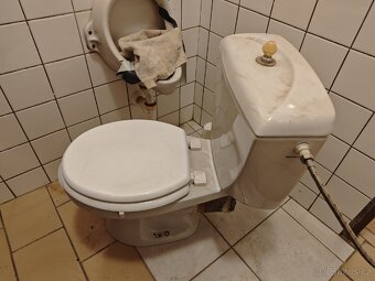 WC kombi plně funkční - 4